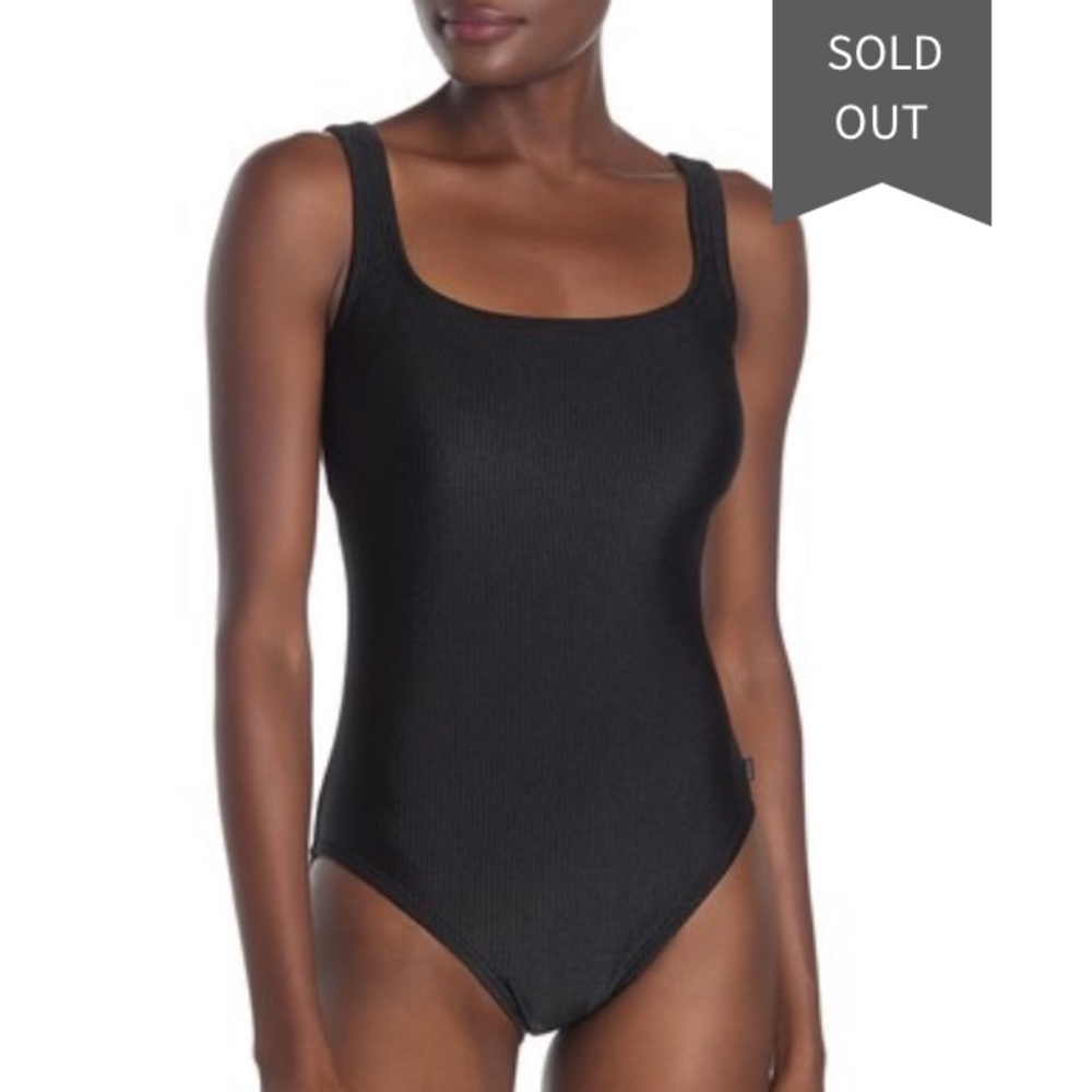NWT Reebok Sport Ribbed One Piece Swim Suit 16